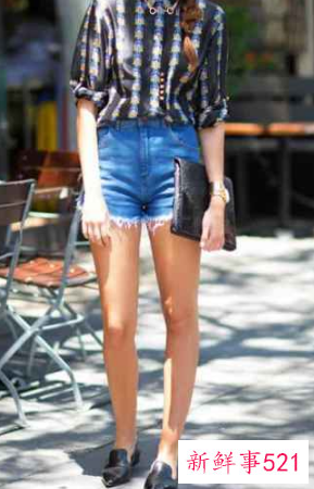 牛仔短裤配什么鞋图片