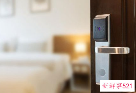 梦见卧室门开着是什么意思