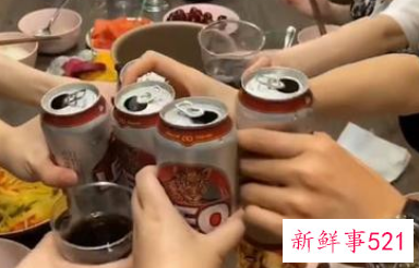 梦见熟悉人一起吃饭