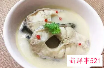 鲫鱼汤的功效