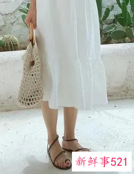 夏季短裙配什么鞋子图片