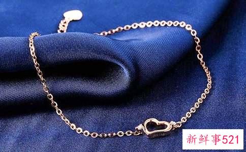 梦见金项链什么预兆