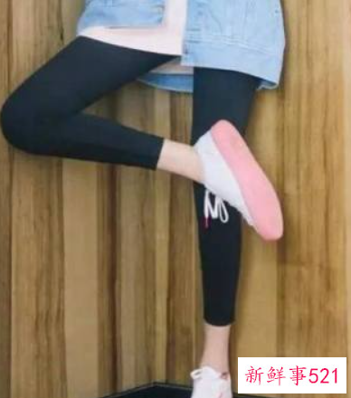 鲨鱼裤怎么穿不尴尬