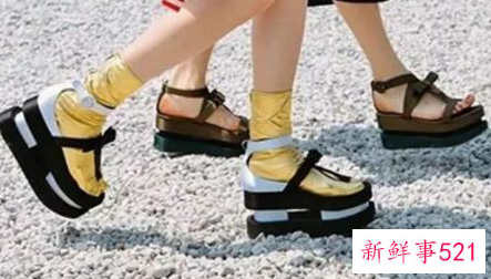 女生穿裙子不能搭配什么鞋