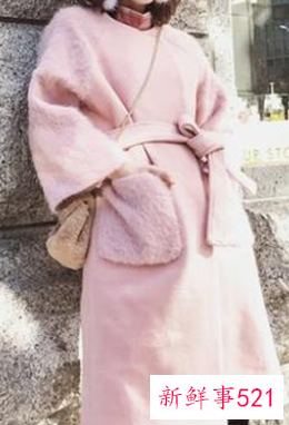 50岁女人能穿粉色外套