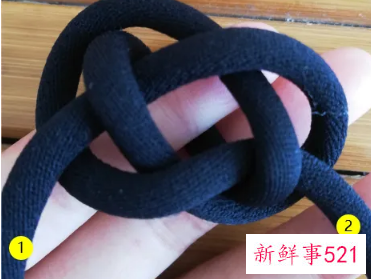 手链结尾扣怎么编活扣