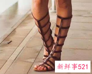 女生穿裙子不能搭配什么鞋