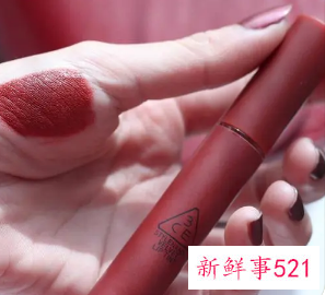 雾面唇釉和口红的区别