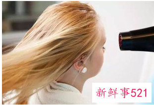 如何让头发不毛躁