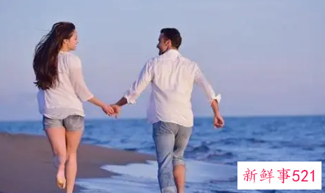 已婚女人对已婚男人有意思的表现