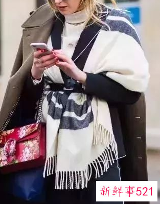 围巾怎么系才能好看