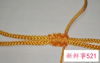 手链结尾扣怎么编活扣