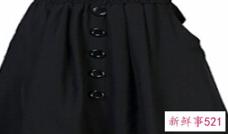 冬季半身裙怎么搭配棉服