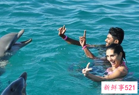 狮子座男生喜欢女生表现