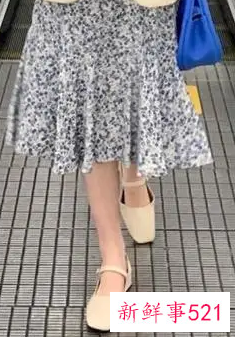 夏季短裙配什么鞋子图片