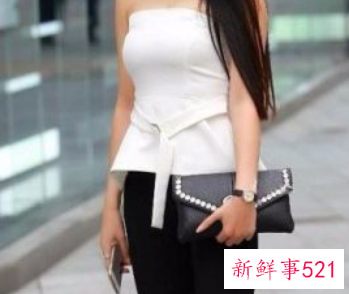 直筒裤配什么衣服好看