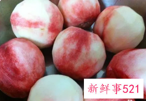 吃水蜜桃要削皮吗