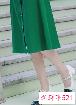 夏季短裙配什么鞋子图片