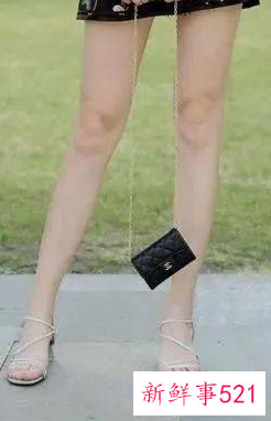 夏季短裙配什么鞋子图片