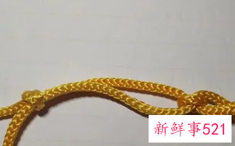 手链结尾扣怎么编活扣