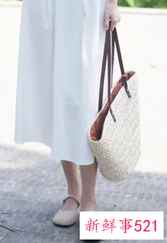 夏季短裙配什么鞋子图片