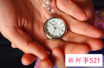 女生怀表的正确戴法