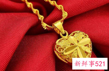 男生为什么戴项链