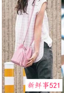 50岁女人能穿粉色外套