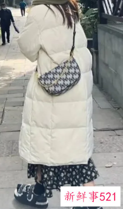 穿裙子配什么外套好看冬季