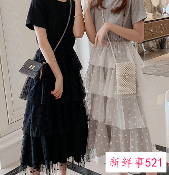 小个子穿蛋糕裙示范