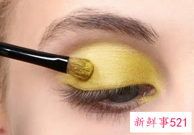 打造时尚魅力电眼妆美容