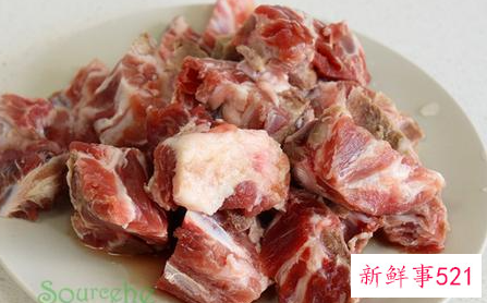 白萝卜煲猪骨还可以加什么一起