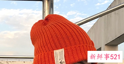 毛线帽子搭配什么衣服