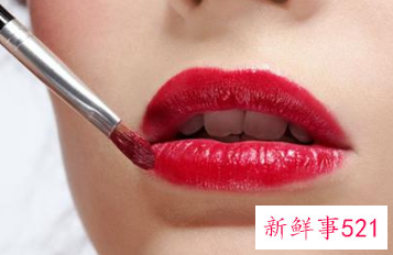 涂口红的正确步骤教程