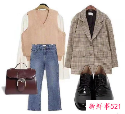 小西装里面搭什么衣服最好