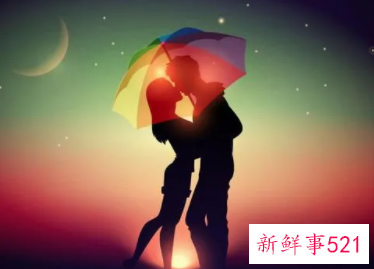 梦见自己爱的人和别人接吻是什么意思