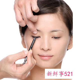 kevin老师亲授化妆技巧简单易学丑小鸭大变身