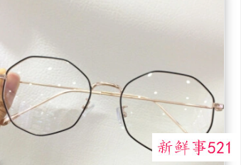 女生戴什么眼镜好看