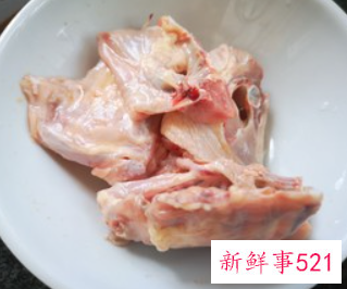 如何煲海参花胶汤