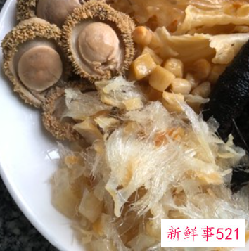 如何煲海参花胶汤