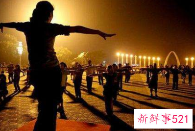 跳广场舞扰民违法吗