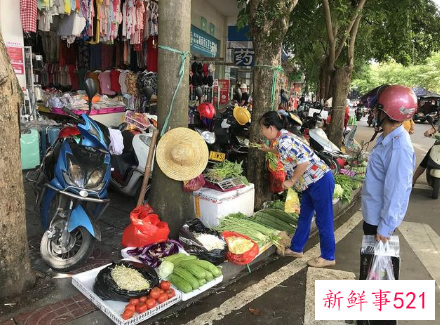 农民工拍千条视频记录城市变迁