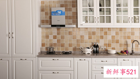 橱柜门颜色该如何搭配