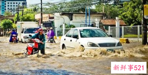 梦见车被水淹了