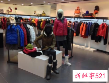 知名羽绒服成本只有75元标价1500