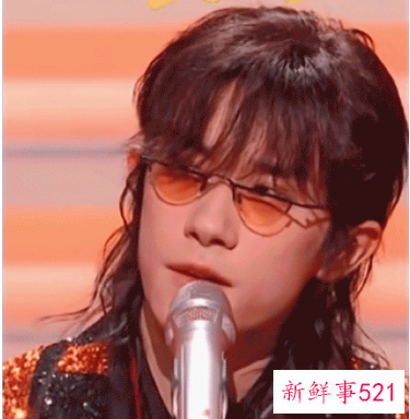 快板大爷吐槽易烊千玺青春期什么情况