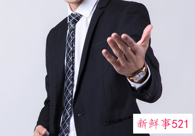 向客户简单的自我介绍