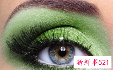 绿色眼影怎么画