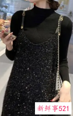 黑色吊带开叉裙