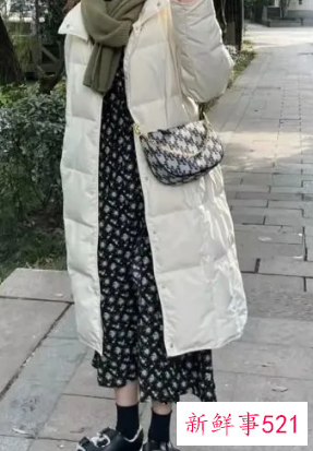 穿裙子配什么外套好看冬季